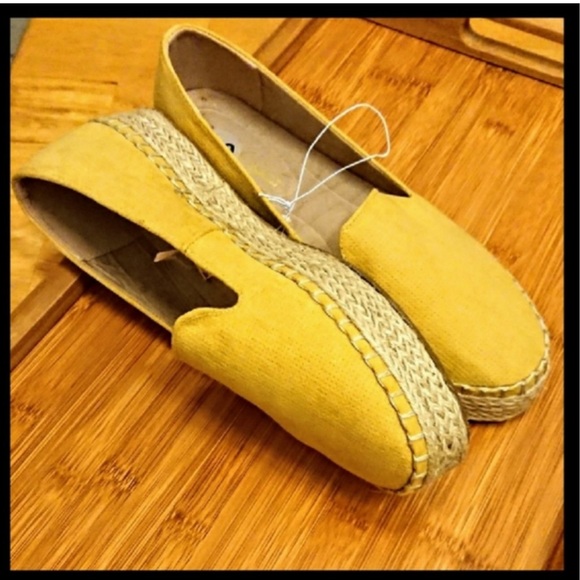 Gloria Vanderbilt Shoes - Gloria Vanderbilt Yellow Espadrille Flats
